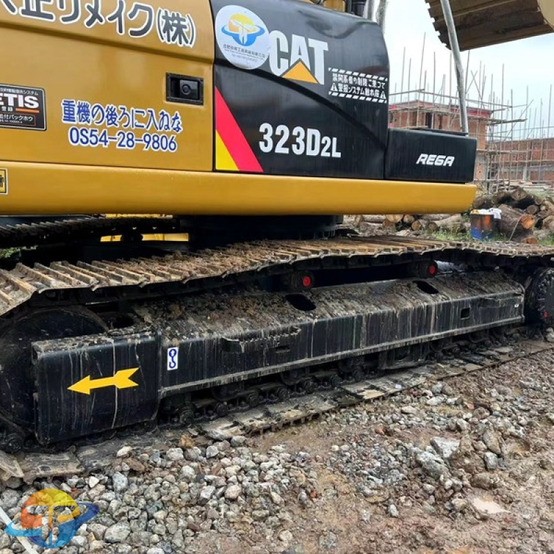 Caterpillar CAT323D2L excavator second-hand excavator with good performance and cheap price for sale