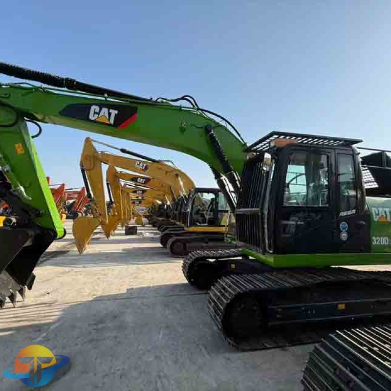 A used Caterpillar green CAT320D2L excavator with a powerful hydraulic system and high cost-performance ratio is available for sale.