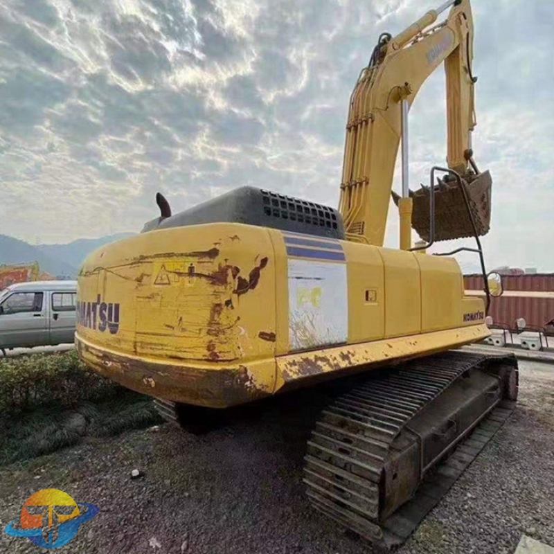 Used Komatsu PC360-7 excavator in excellent condition and for sale at a low price