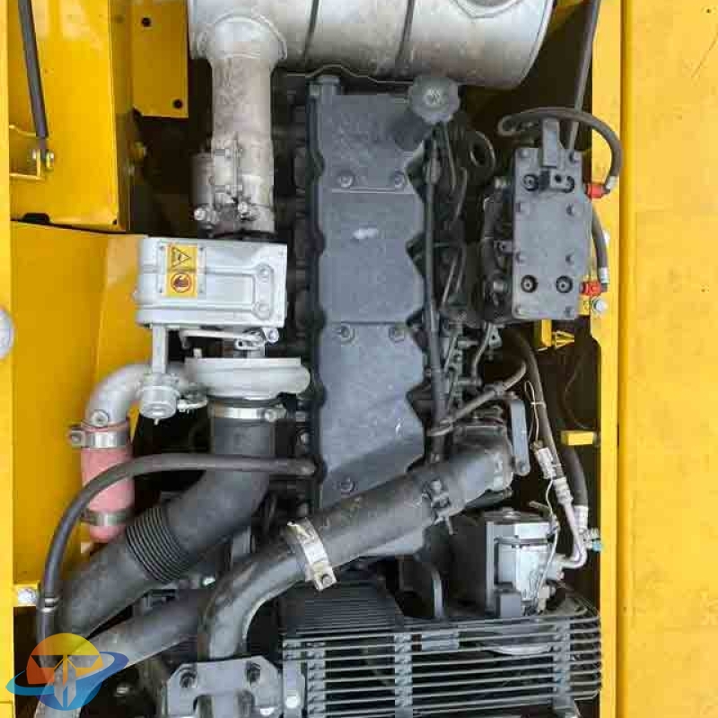 Komatsu PC220 Ace Machine is in good condition and original engine is available.