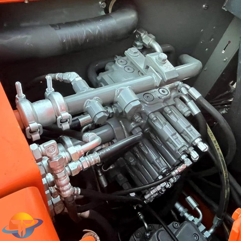 Hitachi ZX70 excavator second hand cheap excavator for sale