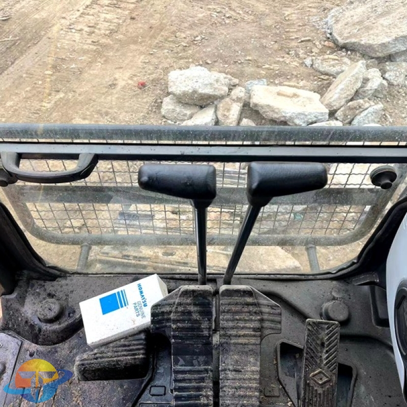 Cheap second-hand Komatsu PC240-8 excavator large equipment is hot selling