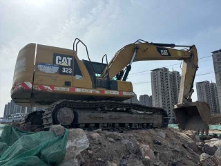 2018 Caterpillar CAT323 excavator, high-spec model, original parts, powerful and in high quality, for sale.