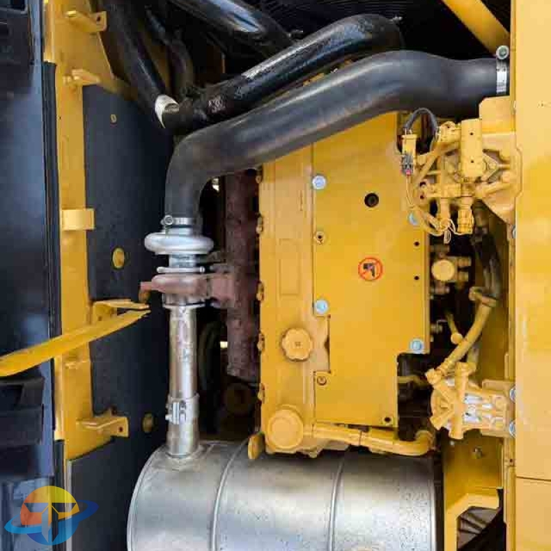 Caterpillar CAT320D2L excavator, an ideal choice for high-quality construction and mining machinery, is available for sale.