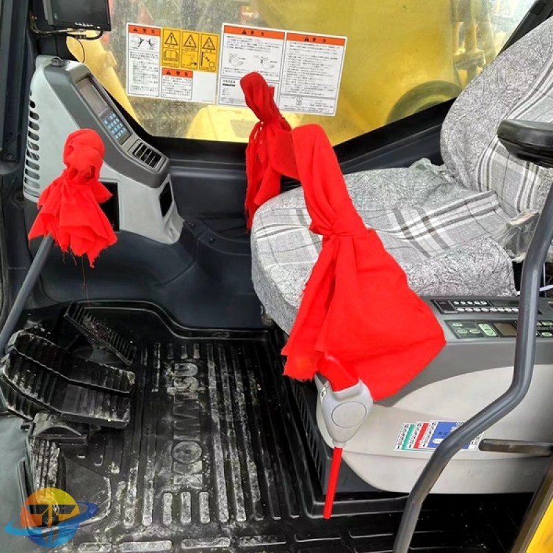 Second-hand Komatsu PC450-7EO excavator engineering equipment with low energy consumption is highly recommended