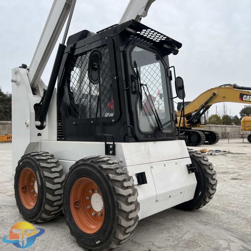 Lightly used Skid steer ZT18 high quality guarantee low price