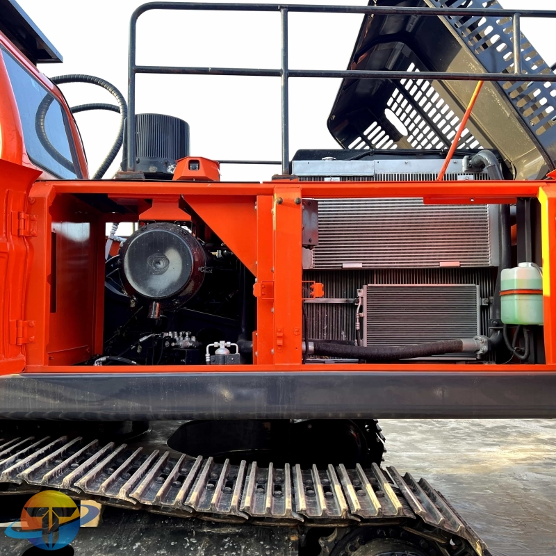 Low price Doosan DX340LC-9C excavator second-hand excavator with low working hours and quality assurance