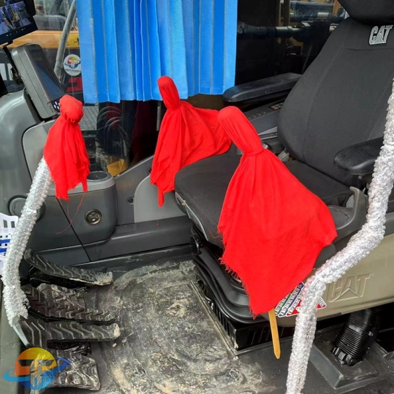 Caterpillar CAT323D2L excavator second-hand excavator with good performance and cheap price for sale