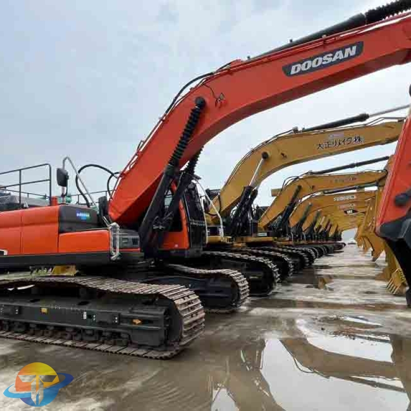 Used Doosan DX340LC-9C excavator durable high quality with core engine low price