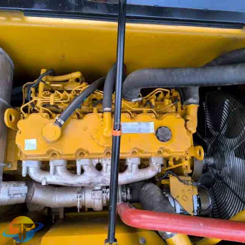 We have used Caterpillar 323D2L excavators in stock and in excellent condition for sale worldwide.