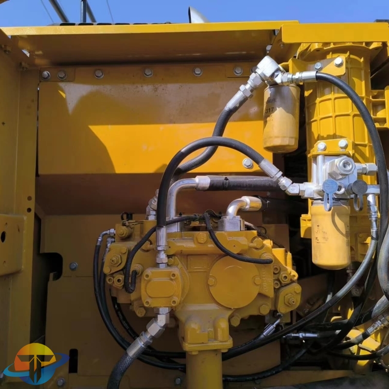 Used Caterpillar CAT323D2L excavator with core engine for sale cheap