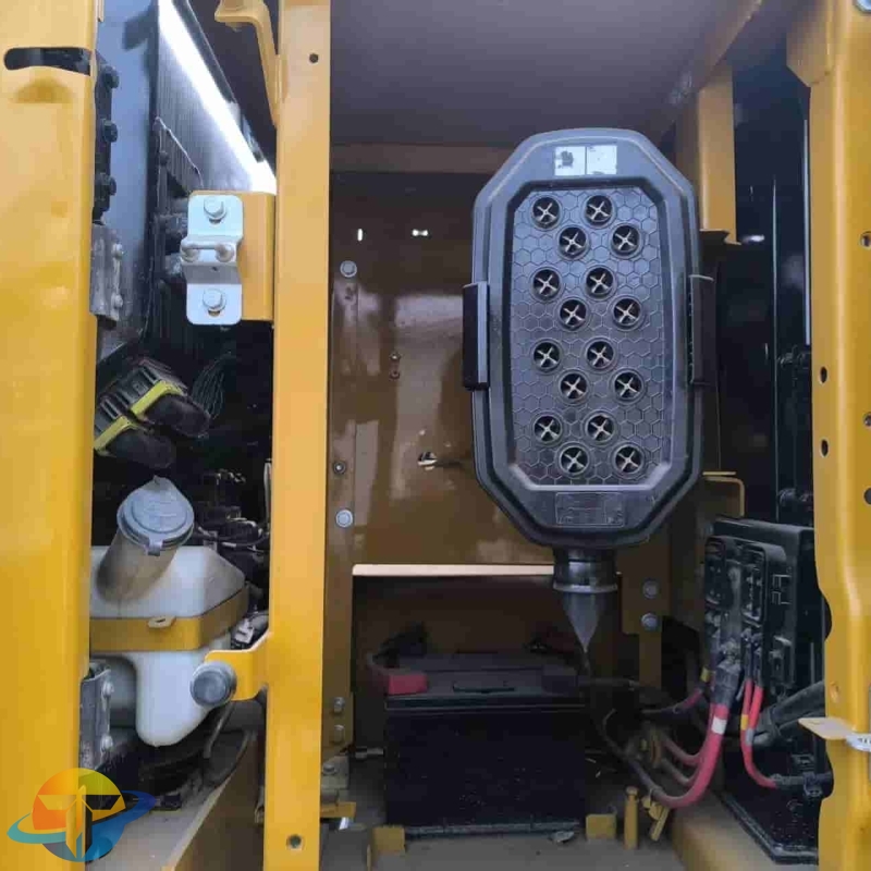 Hot selling original second-hand Caterpillar CAT320 excavator for sale at low price  sufficient power and high cost performance