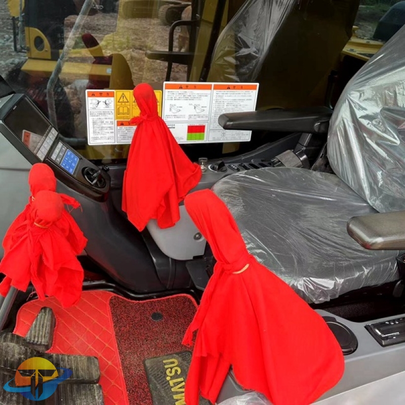 Used Komatsu PC240-8 excavator high quality excavator for sale at low price