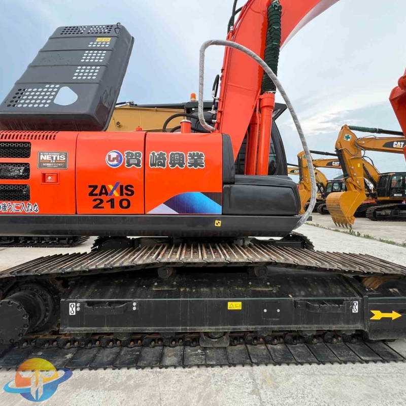 Low price Hitachi ZX210 excavator crawler excavator used excavator for sale