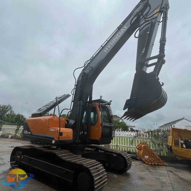 Hyundai 220LC-9C original Korean second-hand crawler excavator with good maintenance and high quality with engine, transmission and gear for sale.