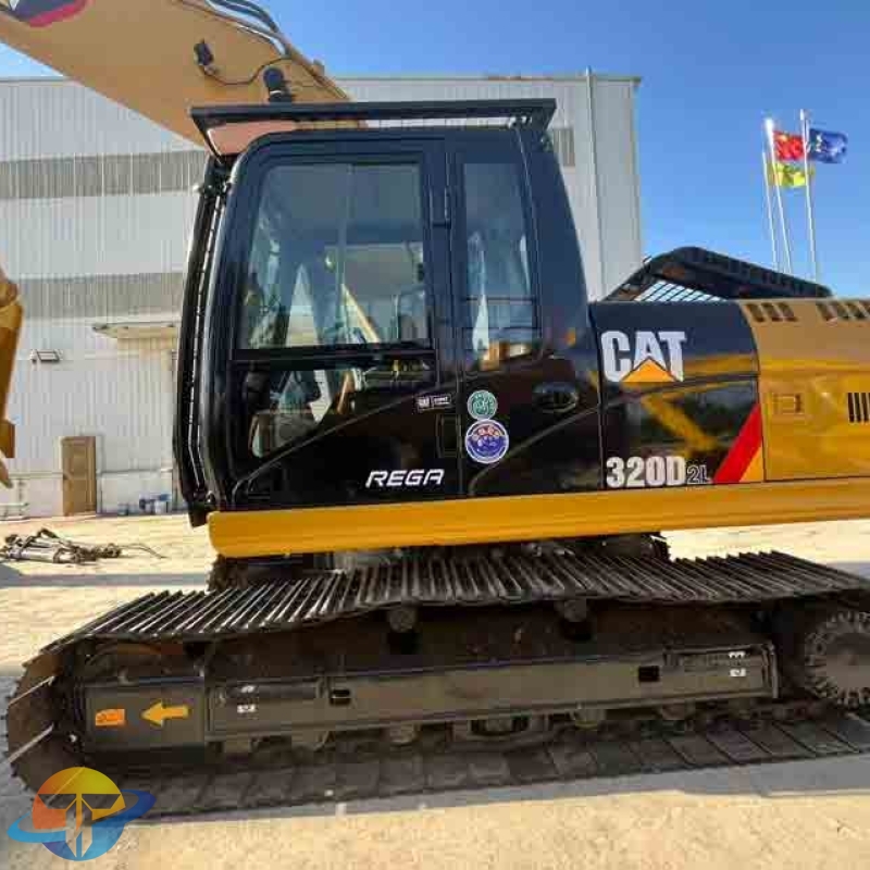 Caterpillar CAT320D2L used excavators are in good condition, priced well, and are popular worldwide.