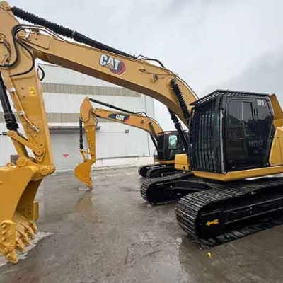 Caterpillar 320 high-spec excavator, original tracked excavator, used in mining construction, for sale.