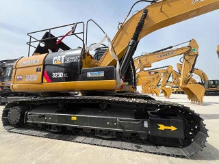 Famous excavator brand Caterpillar used excavator CAT323D2L excavator now for sale with high quality