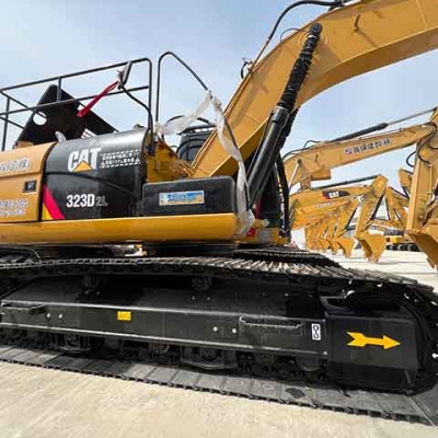 Famous excavator brand Caterpillar used excavator CAT323D2L excavator now for sale with high quality