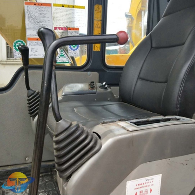 Used Komatsu PC60-7 excavator in good condition and acceptable price