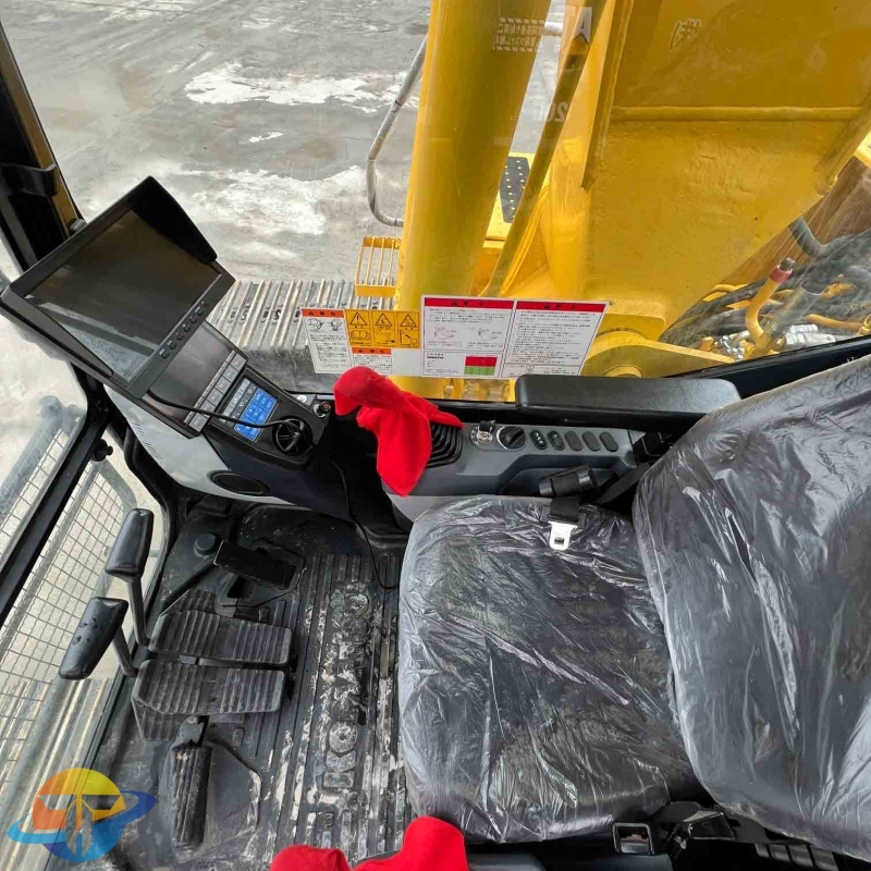 Used Komatsu PC200 excavator used construction equipment environmentally friendly cheap price