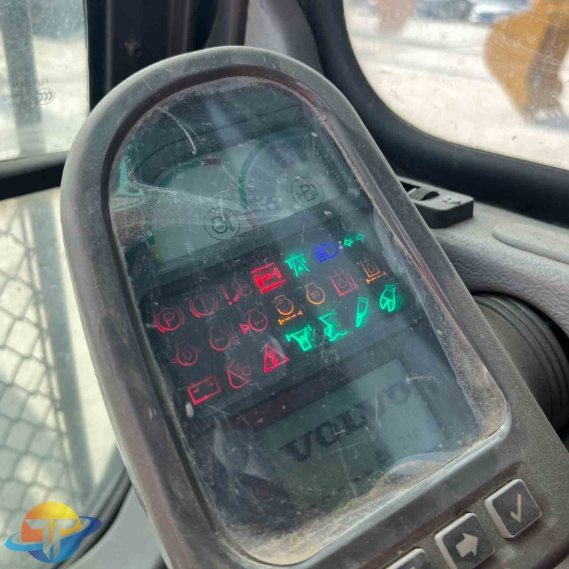 Hot sale product high guarantee Volvo EC210 excavator second hand excavator low working time