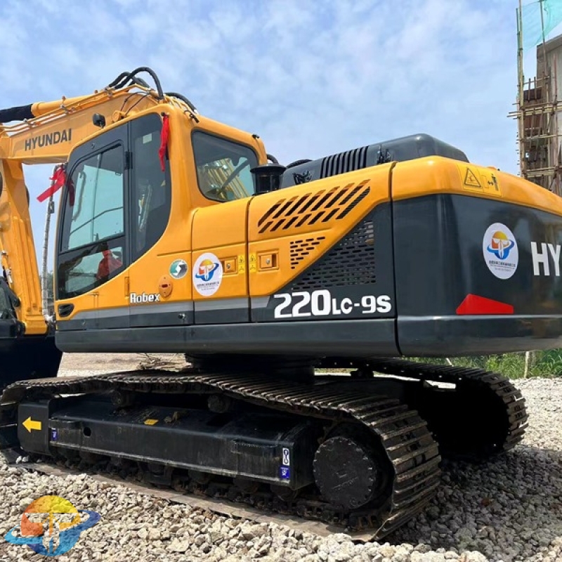 Yundai R220-9S excavator second-hand excavation energy consumption good price cost performance