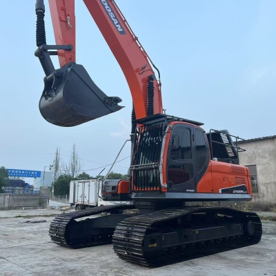 Hot selling brand Doosan DX225LC-9C excavator second hand machine with 80cm wide track for sale