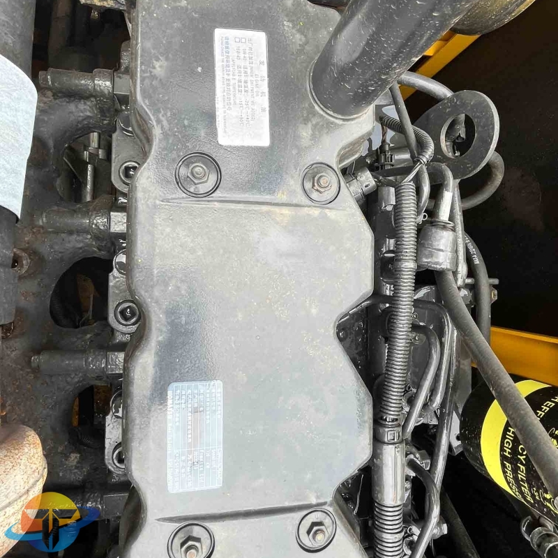 Second hand original Japanese high quality Komatsu pc220 crawler excavator with core motor engine gearbox gear parts for sale.