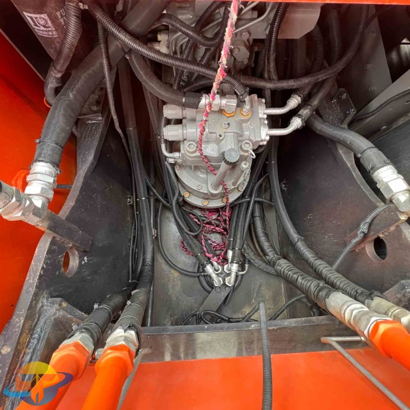 Low price Hitachi ZX210 excavator crawler excavator used excavator for sale