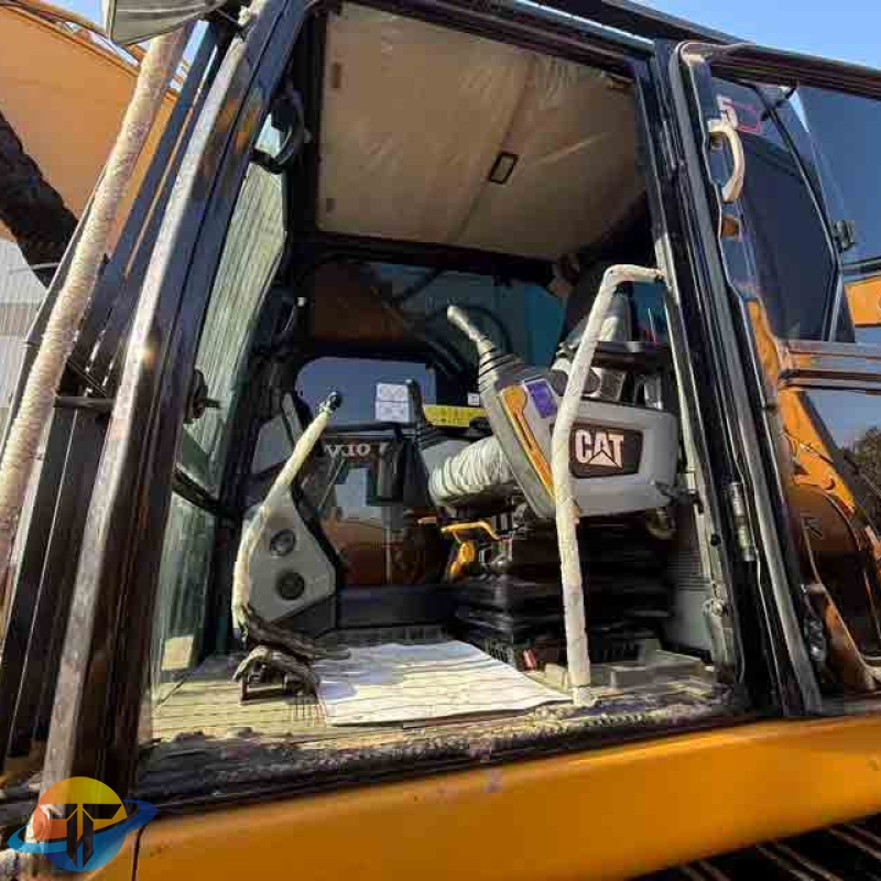 Caterpillar CAT345GC excavator, heavy-duty mining and engineering machinery, top-quality used excavator.