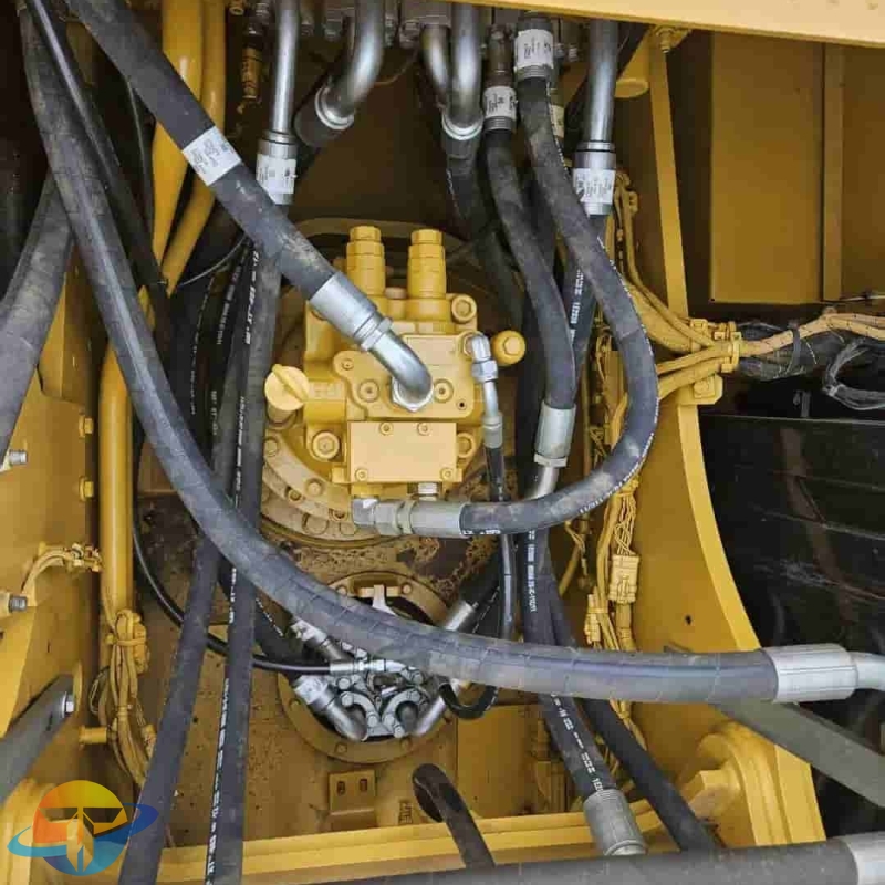 Low-hour used Caterpillar CAT323 excavator ready stock for sale at low price