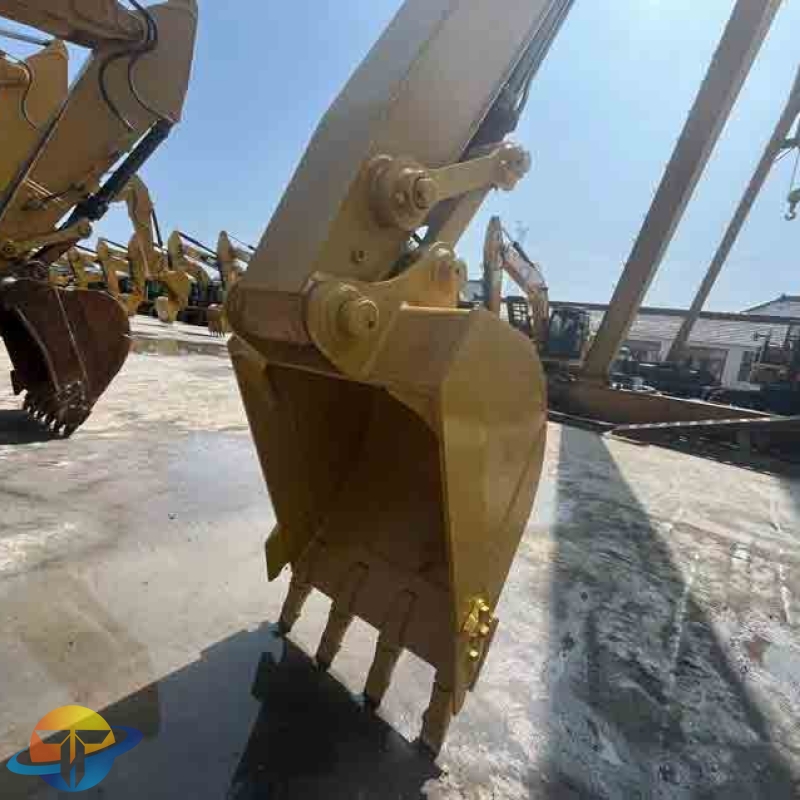 2022 Caterpillar CAT320 Crawler Excavator with Long-Reach Boom for Sale