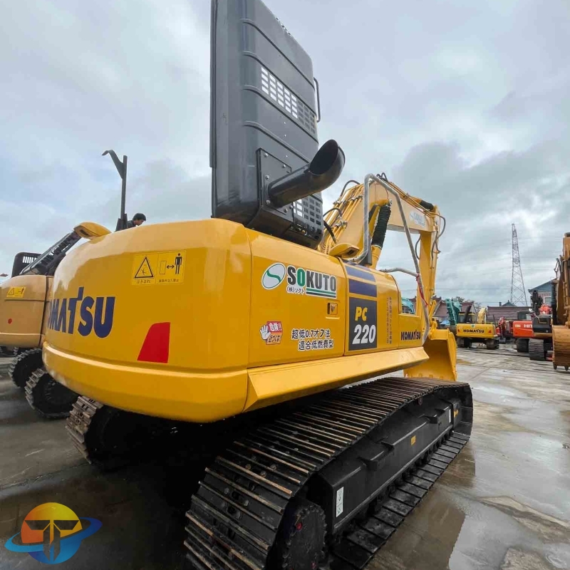 Second hand original Japanese high quality Komatsu pc220 crawler excavator with core motor engine gearbox gear parts for sale.