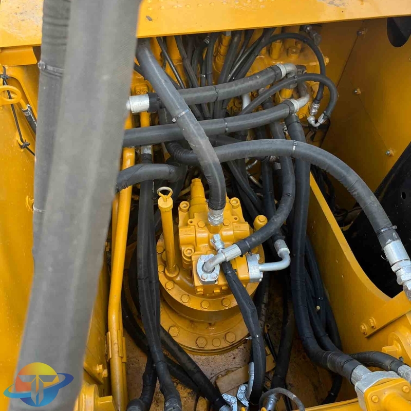 Imported from Japan, used Caterpillar 323D2L excavator for general construction use.