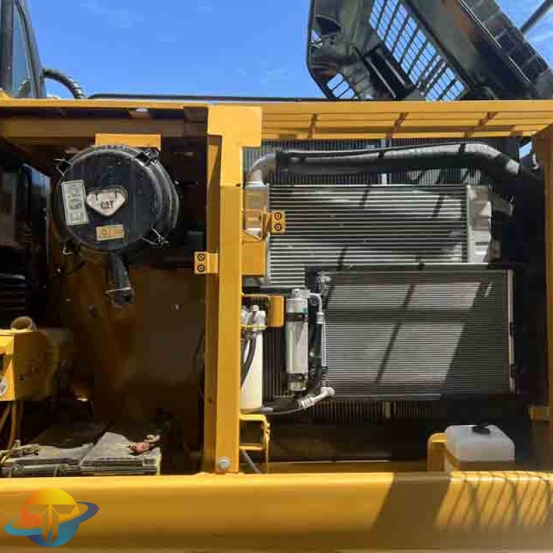 Japanese second-hand excavator Caterpillar CAT320D2L excavator high quality 20 tons cheap for sale