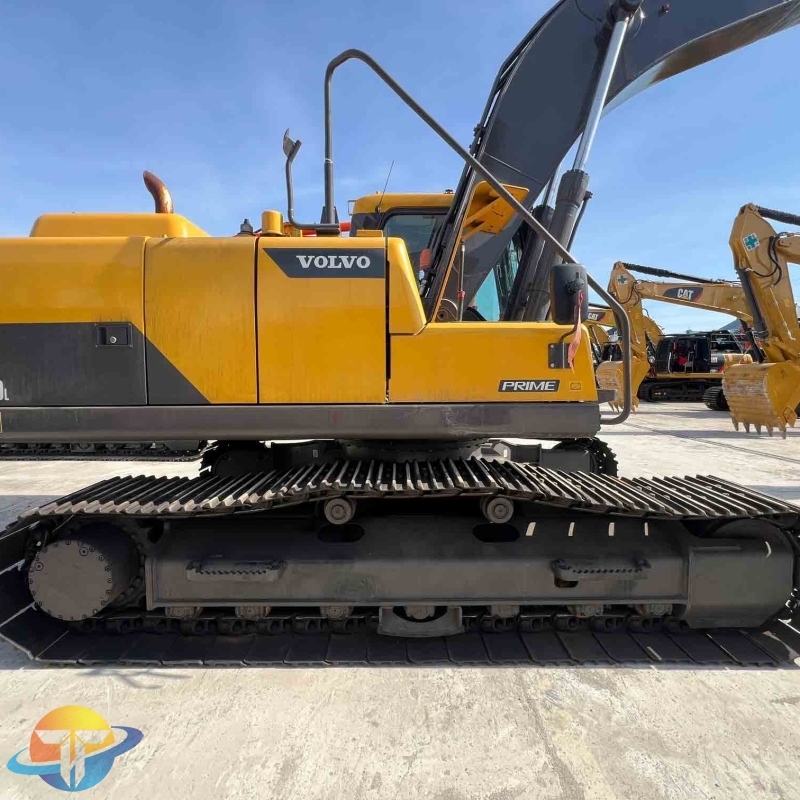 Original second-hand excavator Volvo EC210 excavator with good performance and cheap price for sale