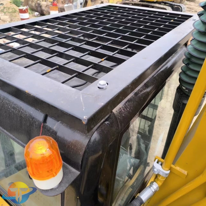 Used Caterpillar CAT320D2L excavator high quality and good price