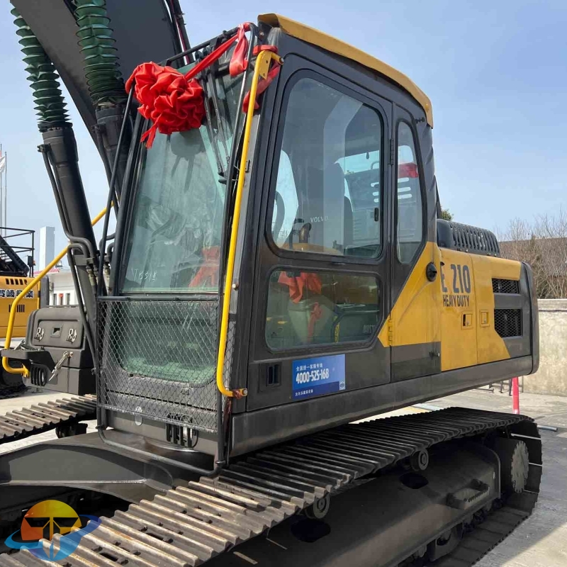 Good Condition Low Hour  Used Volvo EC210 Crawler Excavator Used Crawler Excavator for Sale