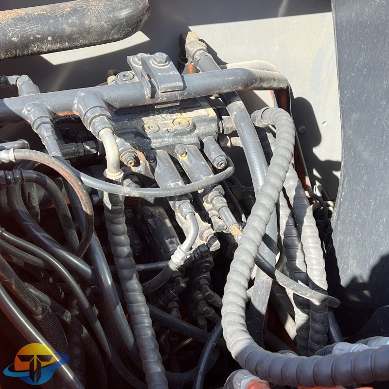 Second-hand machine ultra-low working hours CHITACHI ZX70 excavator original paint crawler excavator for sale