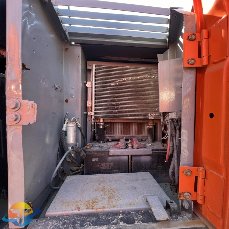 Second-hand machine ultra-low working hours CHITACHI ZX70 excavator original paint crawler excavator for sale