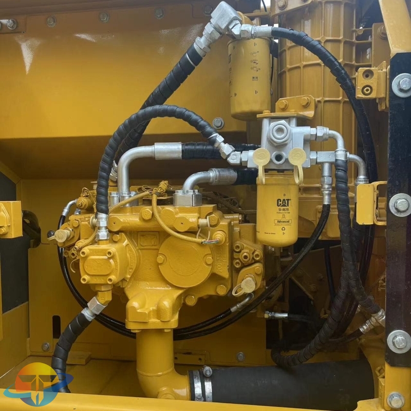 Used Caterpillar 320D2L excavator good quality and good price