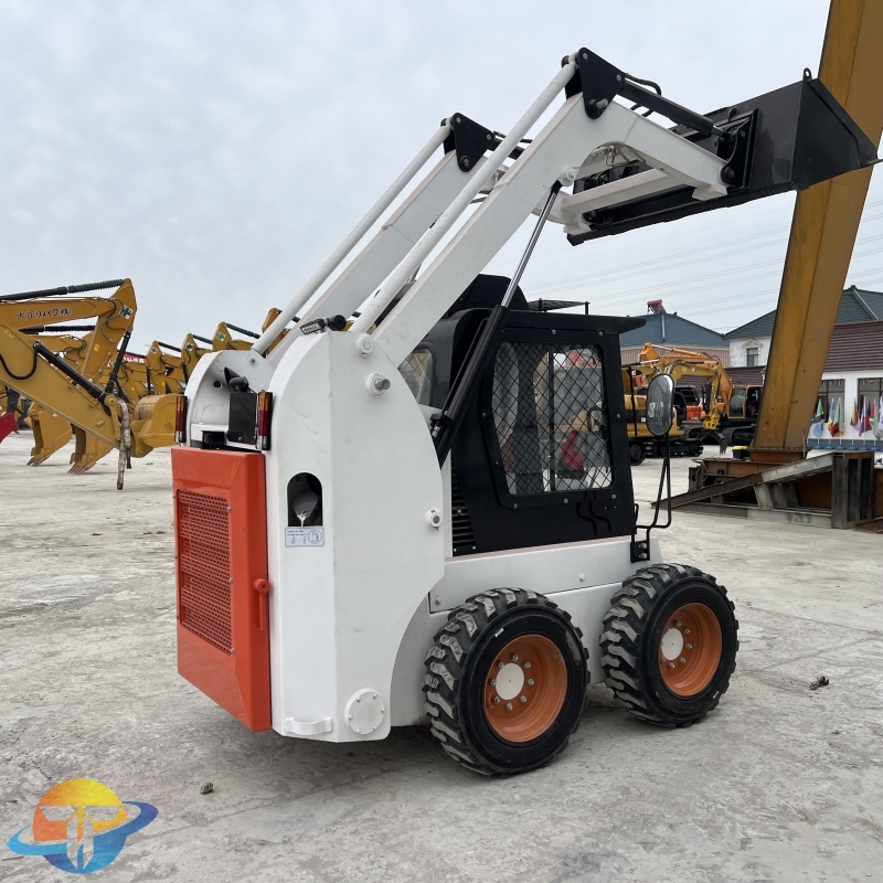 Second hand skid steer loader high operation low price reasonable use