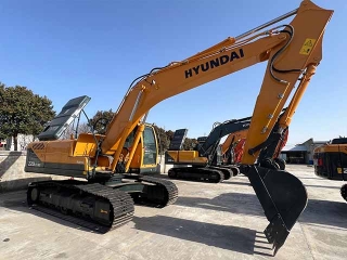 Hyundai 220LC-9S excavator