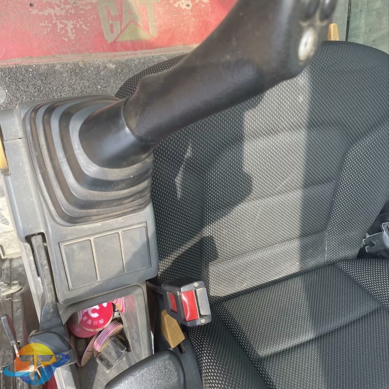 Crawler excavator used Caterpillar 320GC excavator original quality good