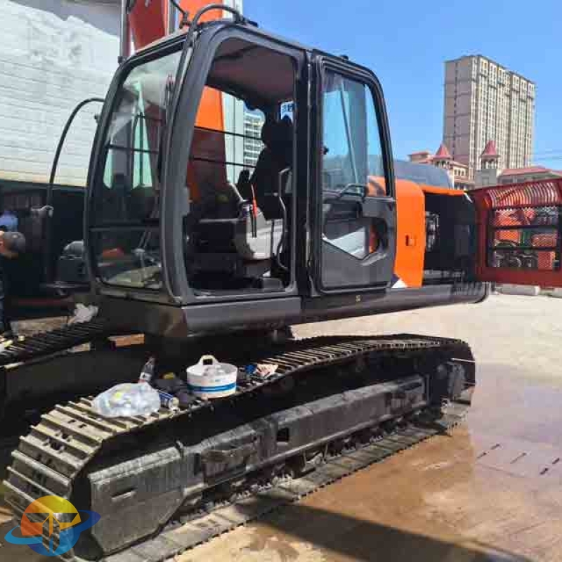 Used Hitachi ZX240 excavators are for sale at low prices. High quality, energy-saving and environmentally friendly. Hot direct sales