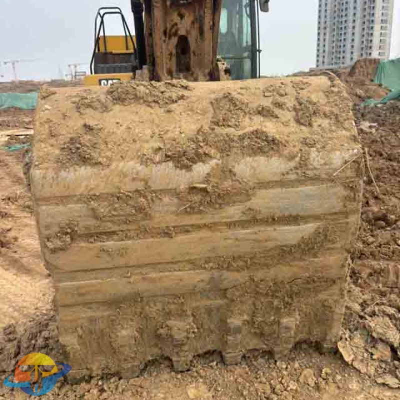 Used 2018 Caterpillar CAT326 excavator (high-spec configuration), suitable for pit excavation, open-pit mining, and multiple working conditions.