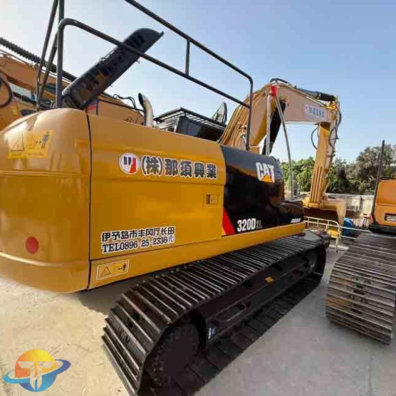 Caterpillar CAT320D2L excavator, an ideal choice for high-quality construction and mining machinery, is available for sale.
