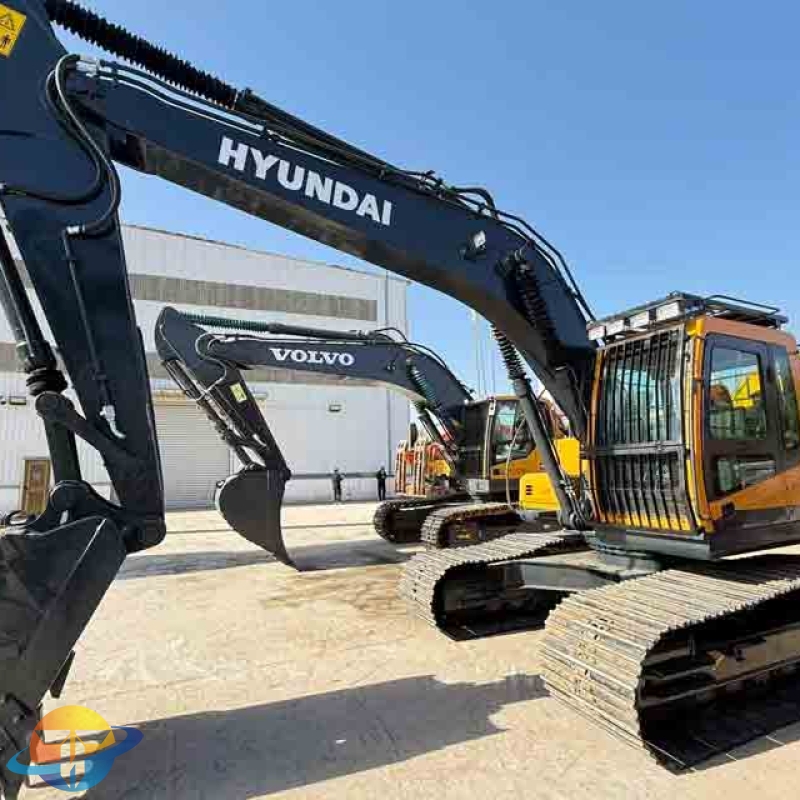 Hot-selling Hyundai HX220S excavator, a used tracked excavator with excellent performance, is available for sale.
