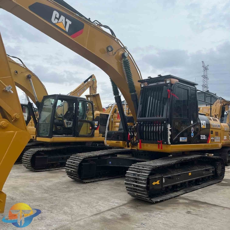 Caterpillar 323D2L Excavator Used Equipment Heavy Machinery Crawler Excavator in good condition for sale.